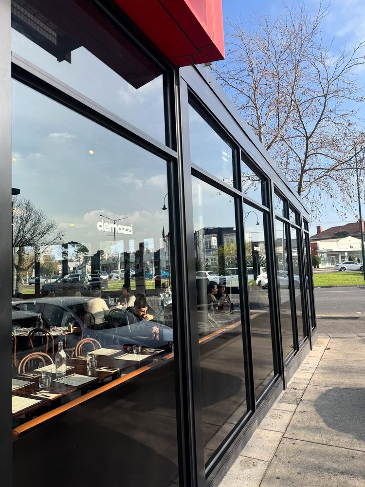 Demazzi Essendon window wall after cleaning